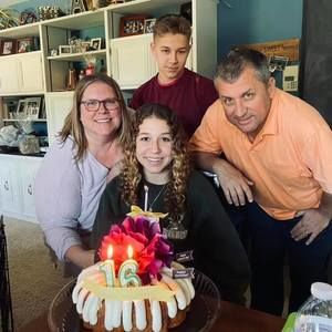 Meet your Posher, Evi